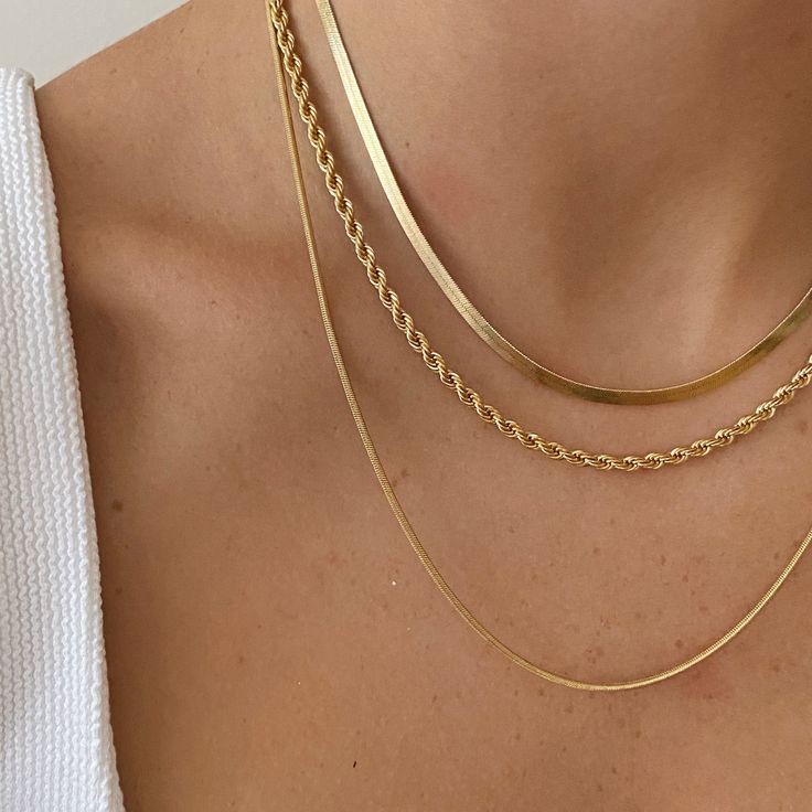 Golden Swirl Chain Necklace